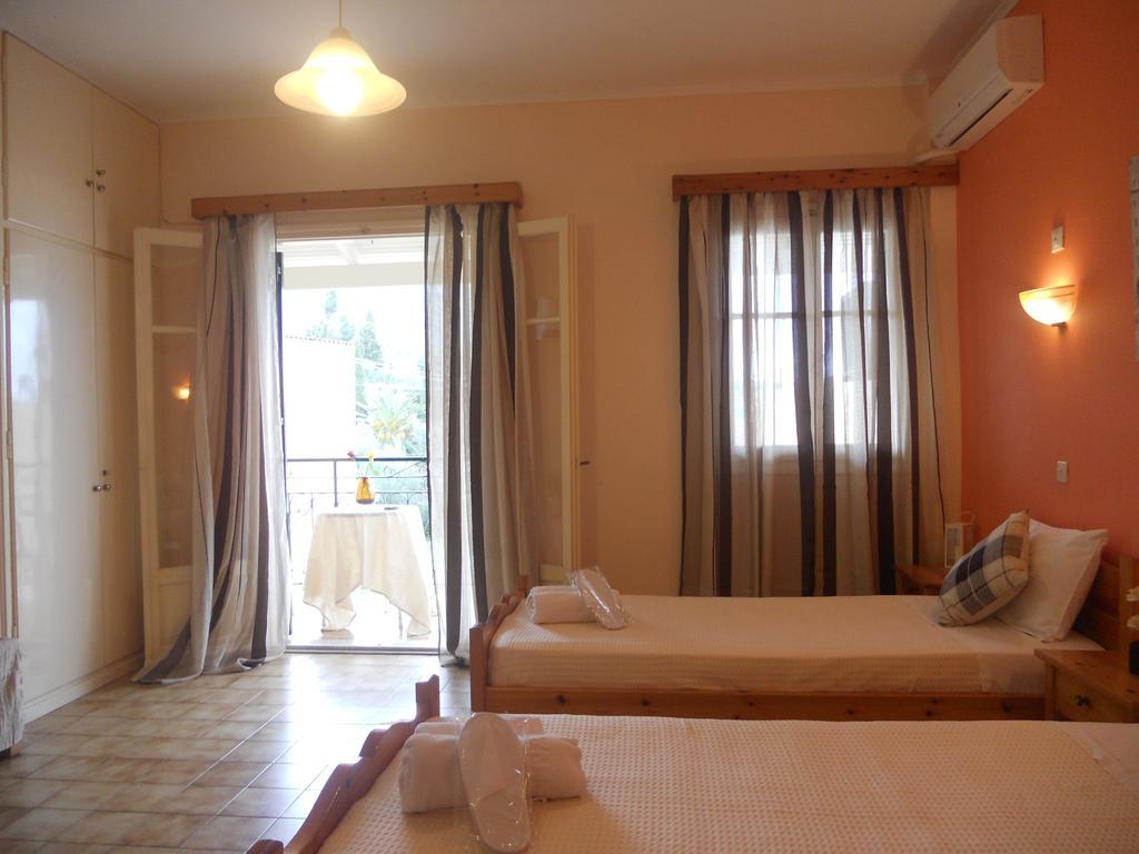 Elli Marina Studios And Apartments Benitses  Room photo